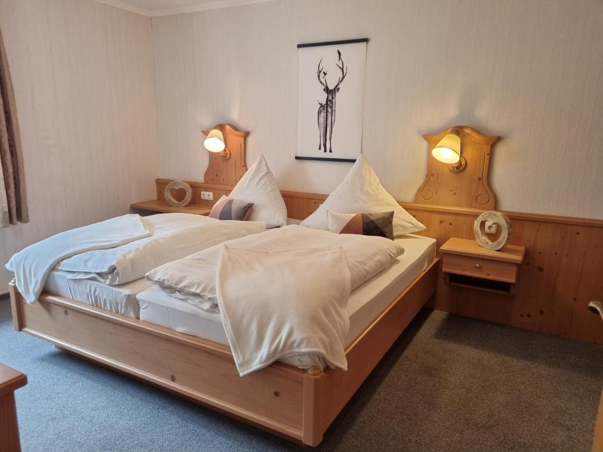 Landhotel Hof Barrl Шневердинген Стая снимка
