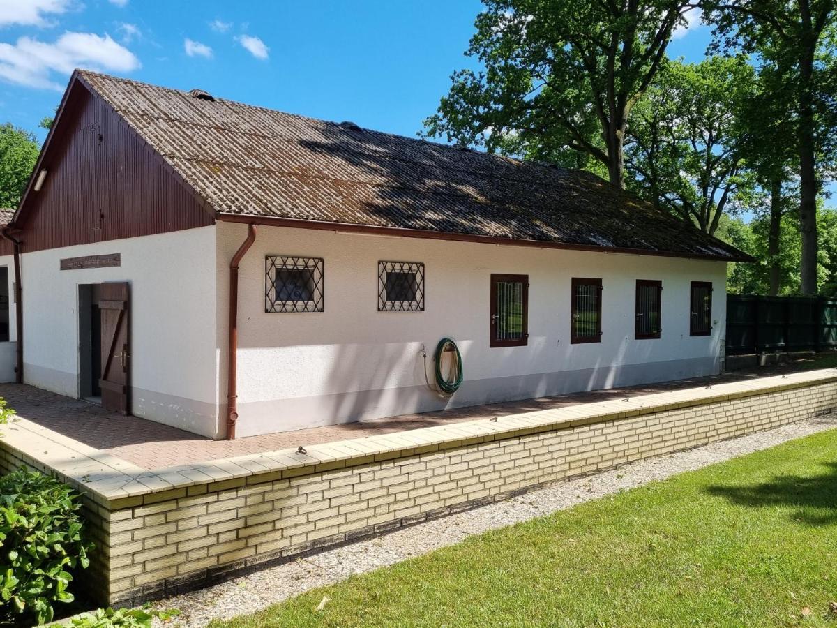 Landhotel Hof Barrl Шневердинген Екстериор снимка